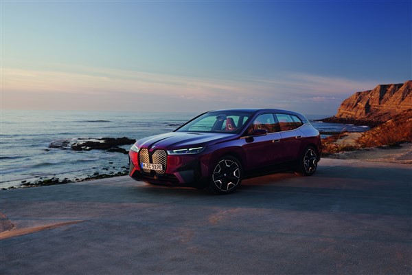 BMW iX, Goodyear EfficientGrip Performance ile satışa sunulacak