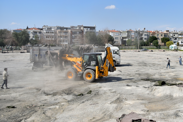 Bornova Şehir Stadı tamamen yeniliyor