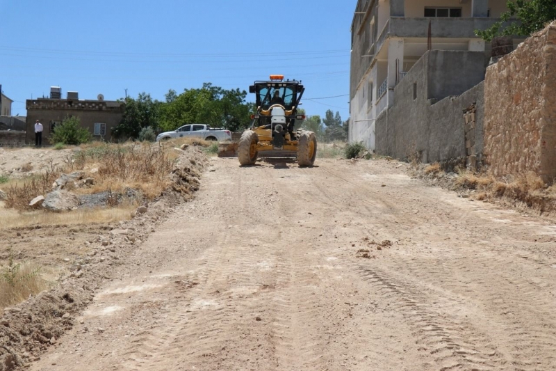 Bozova'da yol yapım çalışmaları