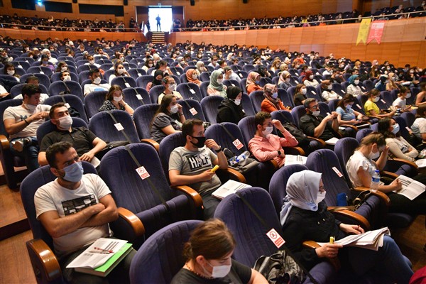 Bursa'da memur adaylarına ücretsiz eğitim desteği