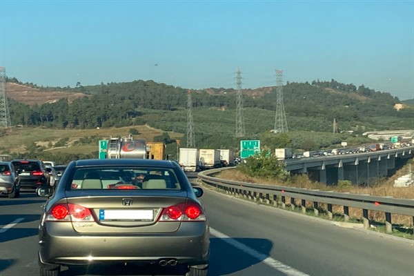 Bursa, İstanbul karayolunda trafik yoğunluğu