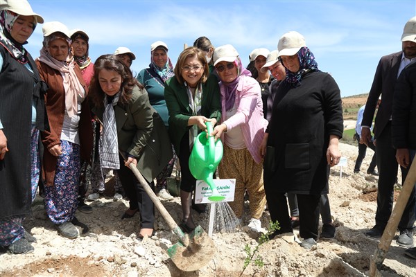 Büyükşehir, çiftçiye destek olacak Tıbbi ve Aromatik Bitkiler Ormanı kurdu