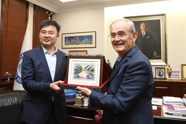 Changzhou delegasyonundan Başkan Büyükerşen’e ziyaret