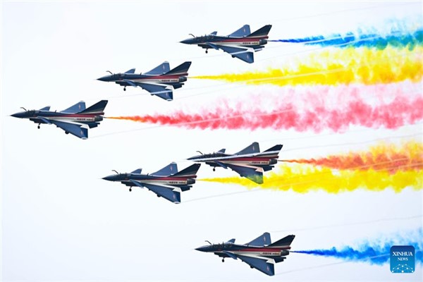 China Airshow’un ilk gününde 50 milyar yuanlık anlaşma imzalandı