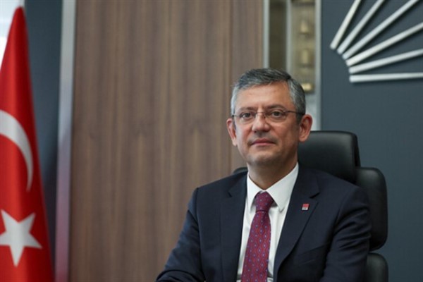 CHP Genel Başkanı Özel'den Emine Şenyaşar’a ziyaret