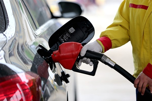 Çin’de benzin ve dizelin perakende satış fiyatında 23 dolarlık indirim yapıldı 
