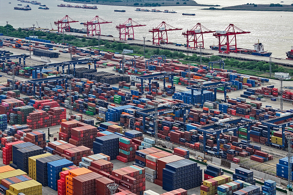 Çin’in dış ticareti yılın ilk 5 ayında yüzde 6,3 arttı