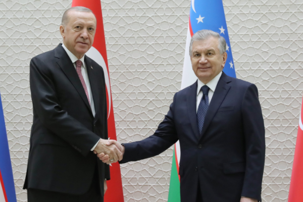 Cumhurbaşkanı Erdoğan, Özbekistan Cumhurbaşkanı Mirziyoyev ile ortak basın toplantısı düzenledi