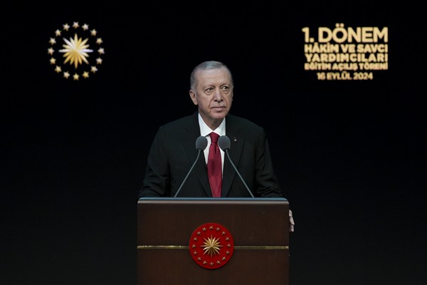 Cumhurbaşkanı Erdoğan: Suç işleyenin, milletin canına kast edenin yeri sokaklar değildir