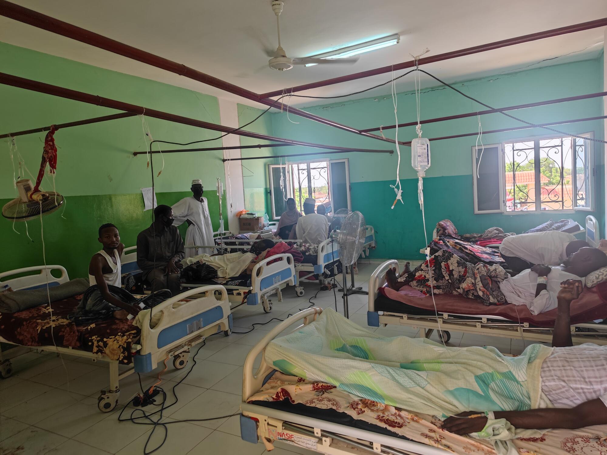 Darfur'daki son hastane de kapandı