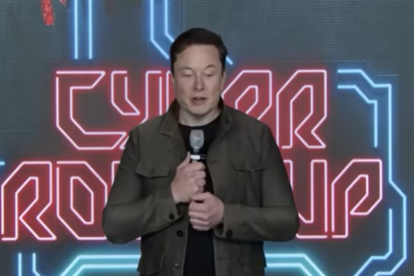 Elon Musk, X'in Brezilya'dan operasyonlarını çekeceğini söyledi