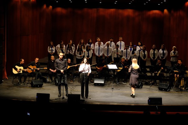 Eskişehir Gençlik Korosundan türkülerle yolculuk