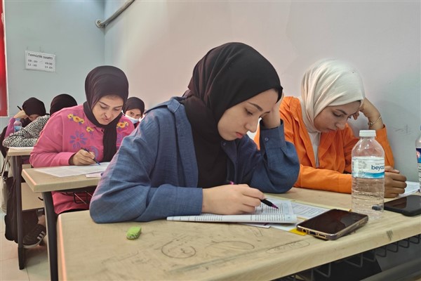 Eyyübiye’de sınav hazırlık merkezleri ve eğitim otaklarında kayıtlar başladı