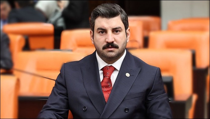 Eyyüpoğlu: Gazeteciler, demokrasinin aydınlık yüzüdür