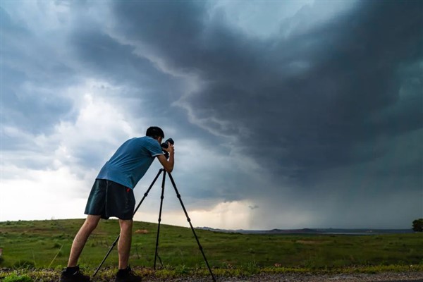 Fırtına fotoğrafçısı Çinli genç Liu Yijing