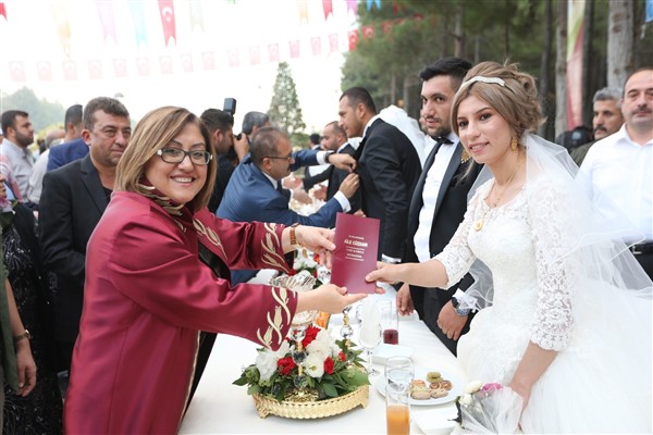 Gaziantep'ten toplu nikah şöleni