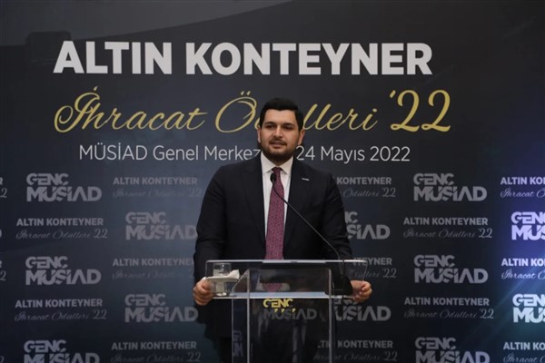 Genç MÜSİAD’dan 12 farklı şehirden 30 firmaya “Altın Konteyner Ödülü”