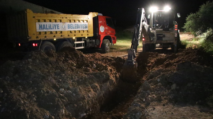 Haliliye'de Bakım Onarım Çalışmaları Gecede Devam Ediyor-(VİDEO)