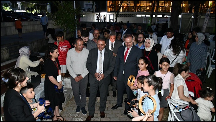 Harran Üniversitesi'nde Bilim Şenliği ve Gökyüzü Gözlem Etkinliği Düzenlendi