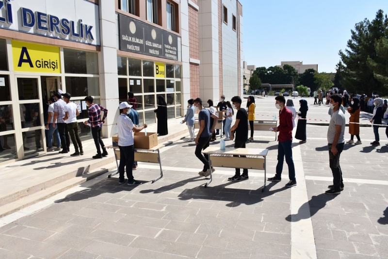 Harran Üniversitesi’nde yabancı öğrenci sınavının ikinci aşaması yapıldı-(VİDEO)