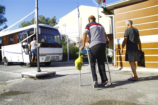 İBB, konuk evindekiler için günübirlik tatil düzenledi