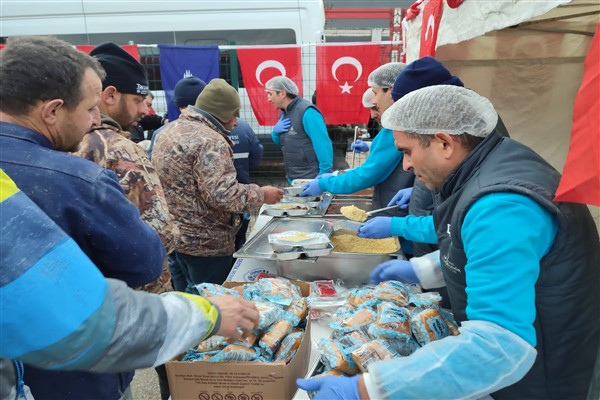 İBB tüm imkanlarıyla Hatay’da