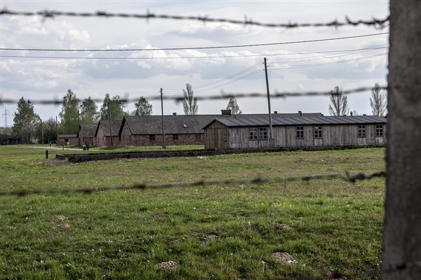 IDF birlikleri, güneye doğru ilerleyen Gazzeliler için ek bir yol açtı 