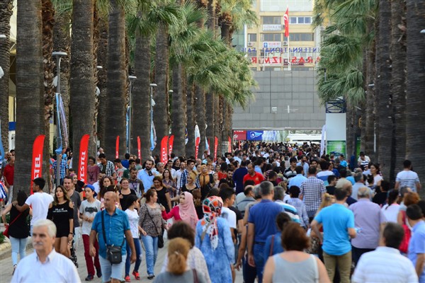  İEF, Terra Madre ve 9 Eylül kutlamaları İzmir turizmini canlandırdı
