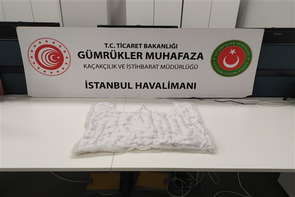 İstanbul Havalimanı'nda  uyuşturucu operasyonu