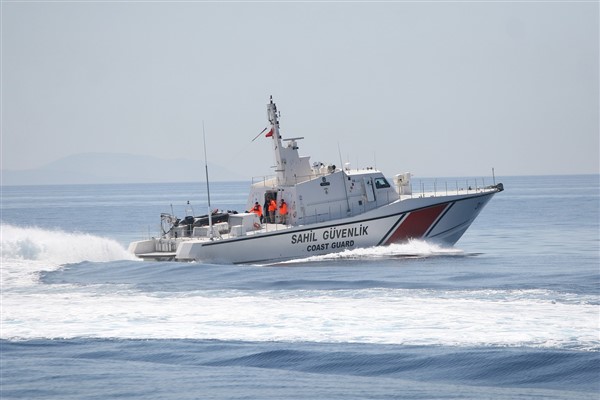 İstanbul Valiliği, Sahil Güvenlik Komutanlığı’nın kuruluş yıl dönümünü kutladı