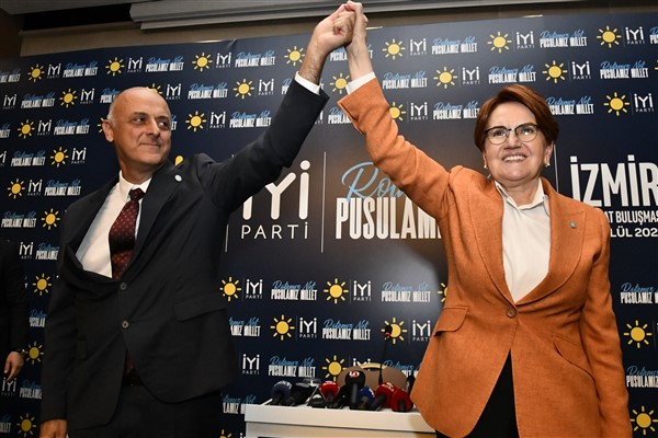 İYİ Parti'nin İzmir adayı Ümit Özlale