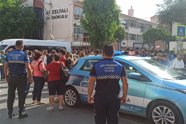 İzmir Büyükşehir Belediyesi’nden öğrencilere LGS desteği