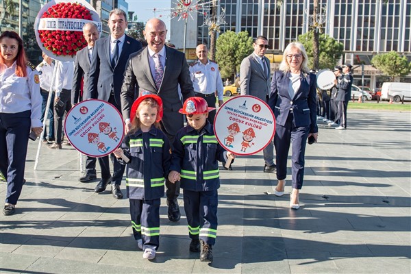 İzmir'de İtfaiye Haftası kutlamaları başladı