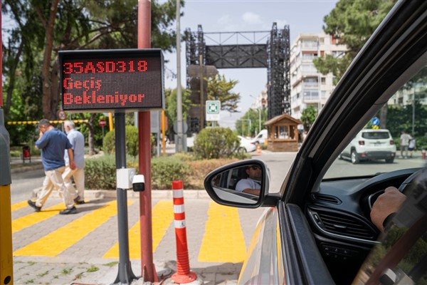 İzmir’deki otoparklarda “Plaka Tanıma Sistemi” başlıyor