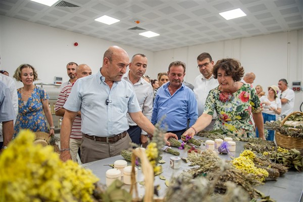 İzmir’in Kozmetik Köyü Ulamış’ta açıldı