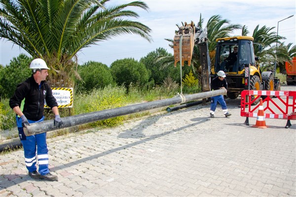 Karaburun’daki 2 bin 300 konutluk site İZSU abonesi oluyor