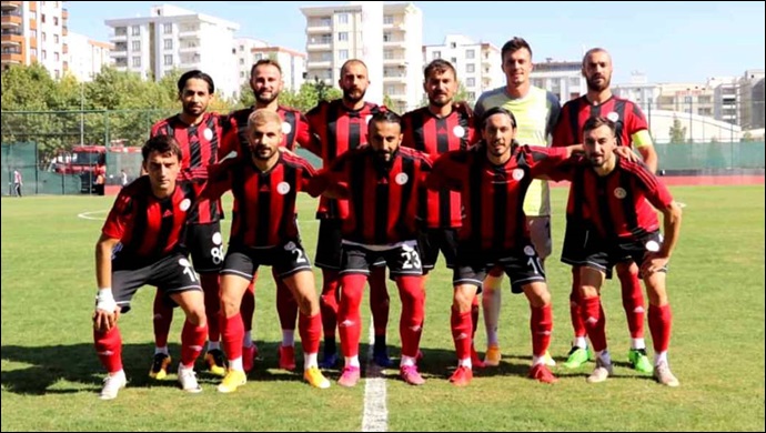 Karaköprü Belediyespor Bayrampaşaspor'a bileniyor