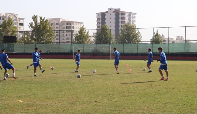 Karaköprü Belediyespor Bayrampaşa'ya Hazırlanıyor