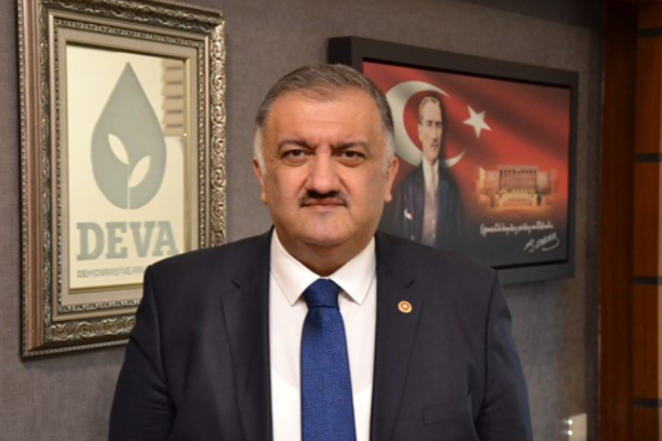  Karal: Yaş çay bedellerini ve çay budama bedellerini üreticilerin hesaplarına yatırın