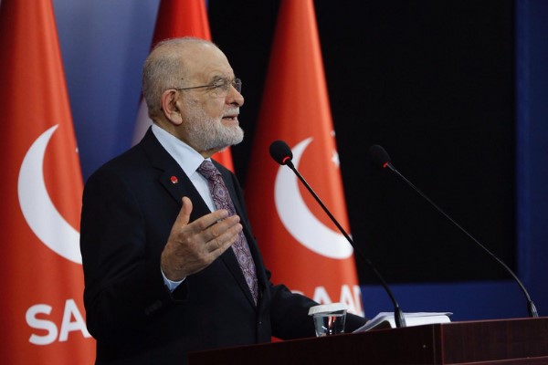 Karamollaoğlu'dan Maltepe'de hayatını kaybeden işçiler için başsağlığı mesajı