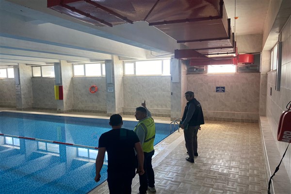 Kayseri Büyükşehir Belediyesi'nden 28 yüzme havuzuna bakım onarım çalışması