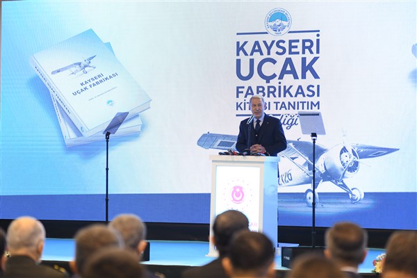 Kayseri Uçak Fabrikası kitabı tanıtım töreni Bakan Akar’ın katılımı ile gerçekleşti