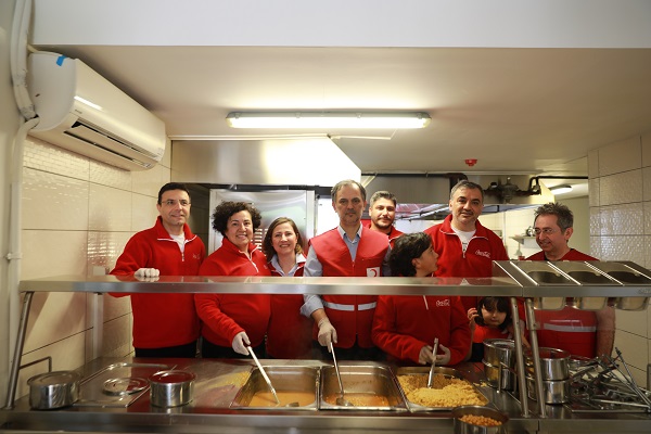 Kızılay ve Coca Cola arasında yardımda iş birliği 