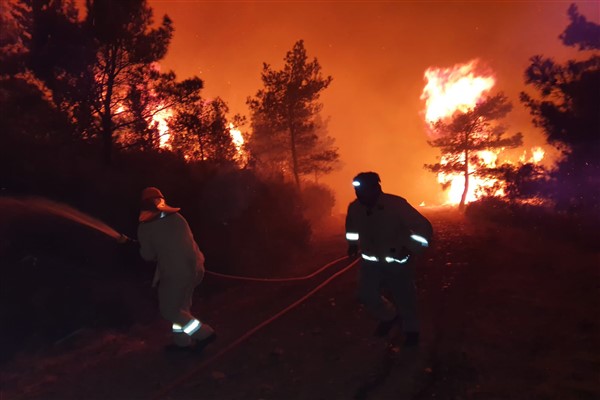 Marmaris'teki yangını söndürme çalışmalarına TSK desteği