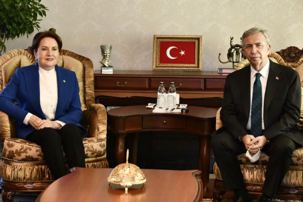Meral Akşener, Ankara Büyükşehir Belediye Başkanı Yavaş’ı ziyaret etti