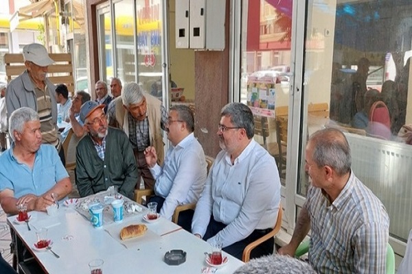 Milletvekili Yurdunuseven ve Özkaya'dan ortak açıklama: “Halkımız Cumhurbaşkanımıza güveniyor”