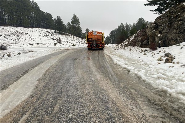 Muğla Büyükşehir ekipleri olumsuz hava koşulları için 39 noktada hazır 