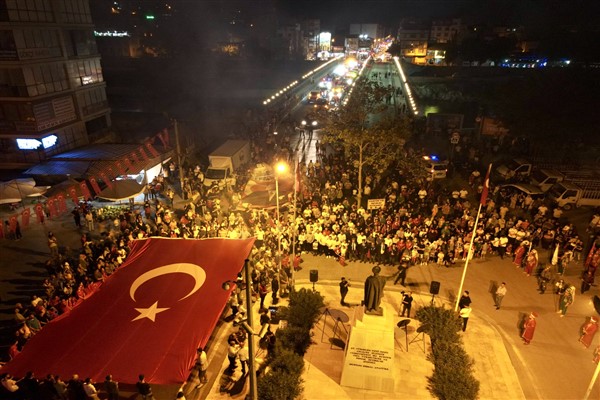 Mustafakemalpaşa’da Fener Alayı coşkusu yaşandı