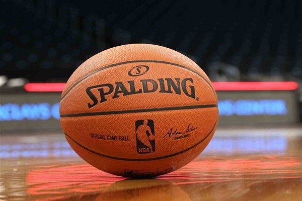 NBA'de Golden State Warriors, finalde seriyi eşitledi