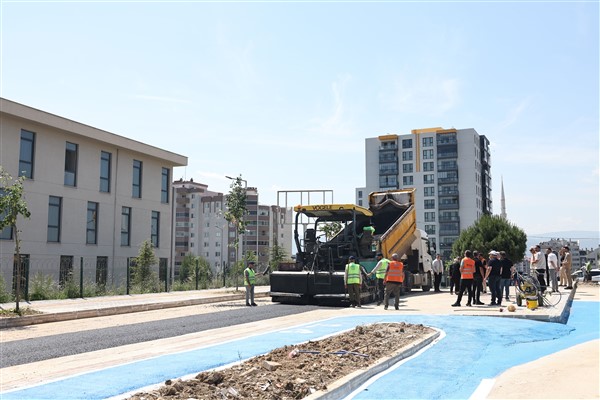 Nilüfer Belediyesi asfalt çalışmalarını yoğunlaştırdı